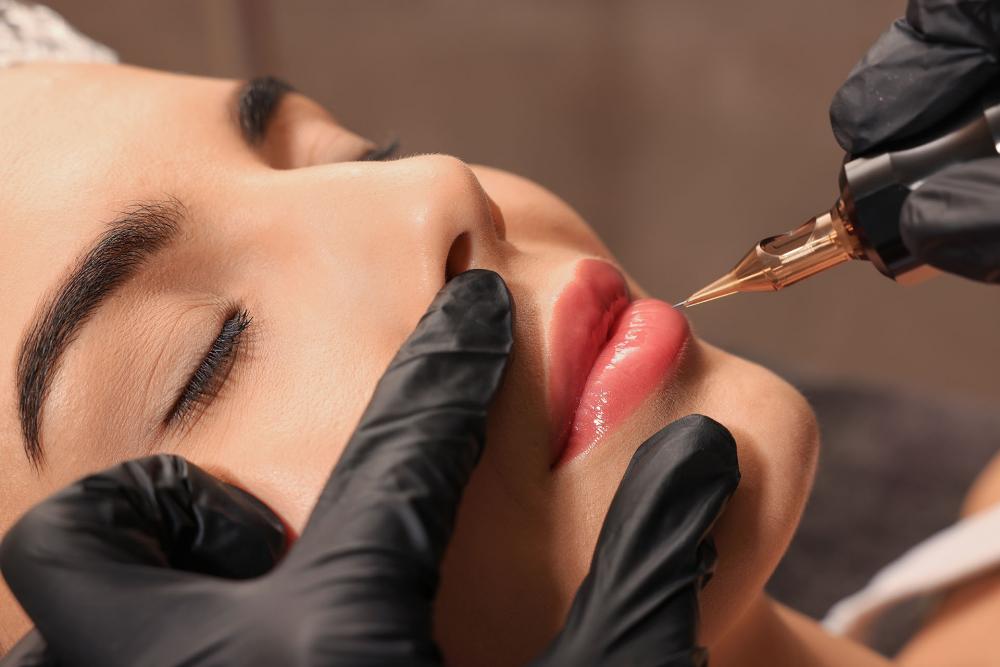 sabrina-maquillage-permanent_Lumbin(a2)
